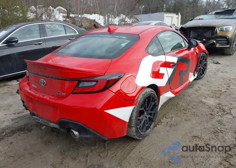 2025 Toyota Gr86 Premium z USA, uszkodzony, nr VIN JF1ZNBE13S8756812